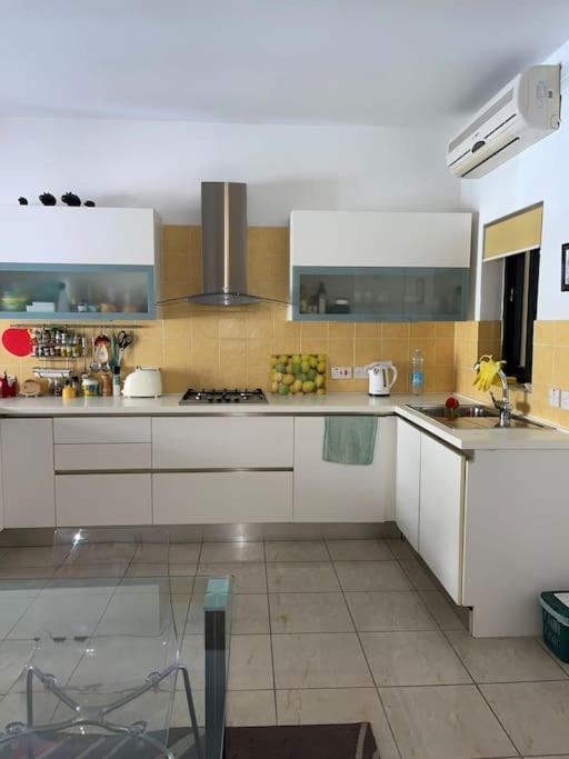 Lovely, Modern, Bright Maisonette. Heart Of Sliema Exteriör bild